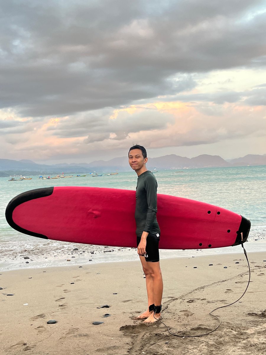 ahmady_adi's tweet photo. Surfing bareng kamu kapan🌊 https://t.co/Fu0PQVR32P
