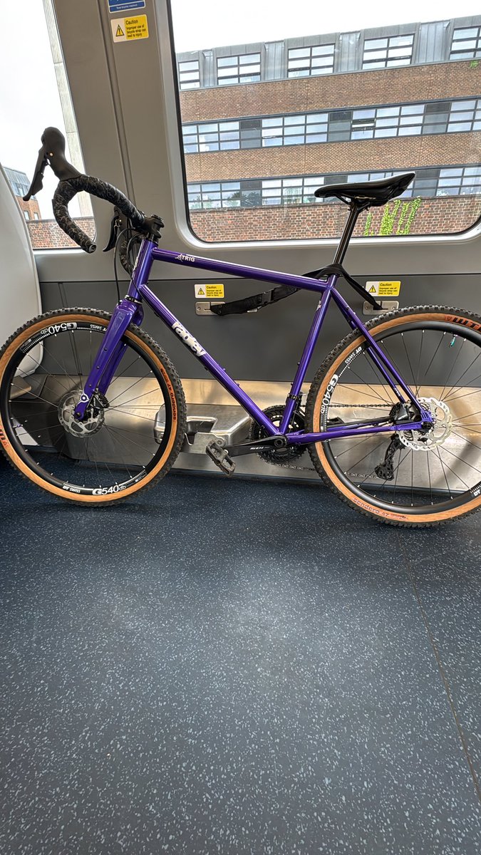 notstresing's tweet photo. new bike day 🥹 https://t.co/tm6tBscE3I