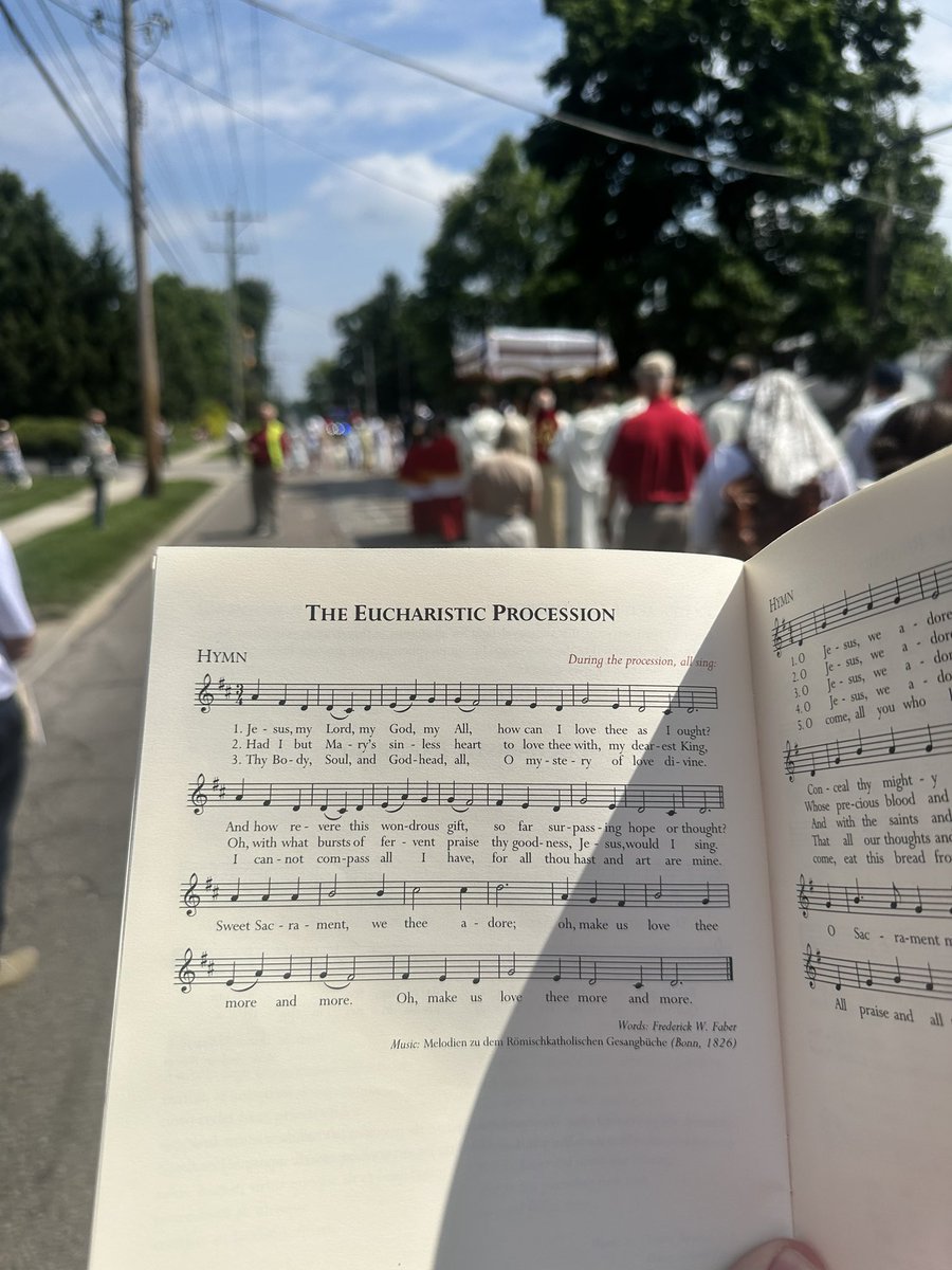 ThomisticDan's tweet photo. Eucharistic processions are amazing! https://t.co/RVWN7uLIIF