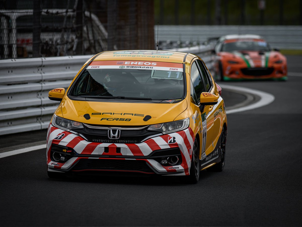 aki012001's tweet photo. おはようございます。
今日も御安全に！

公団ちゃん
栄建設

#FUJI24
#supertaikyu https://t.co/D0VZaQBSHU