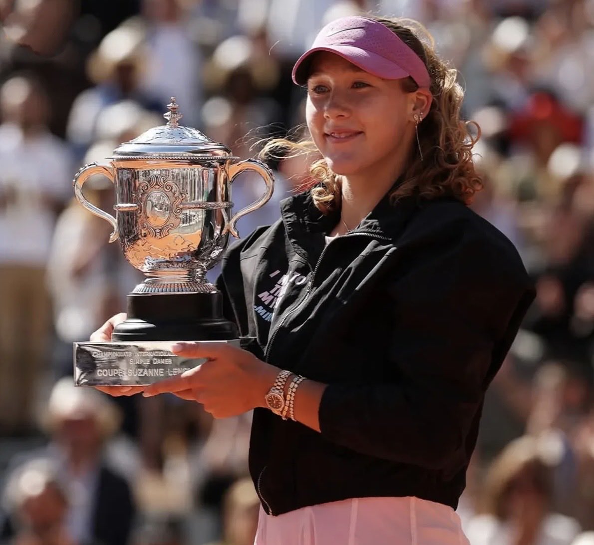 sincaragain's tweet photo. congratulations to the two Roland Garros 2026 champions ♥️🏆 https://t.co/iZN9GiUcU5