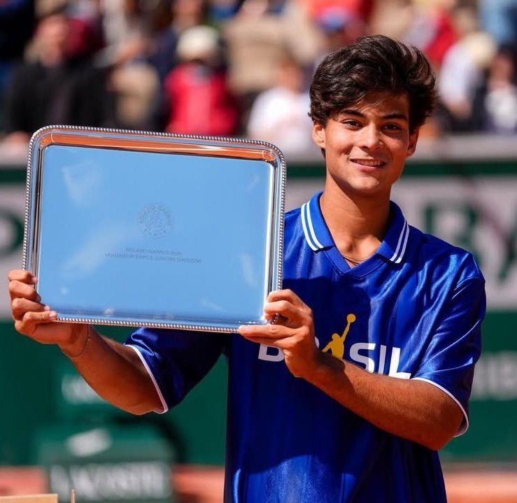 sincaragain's tweet photo. congratulations to the two Roland Garros 2026 champions ♥️🏆 https://t.co/iZN9GiUcU5