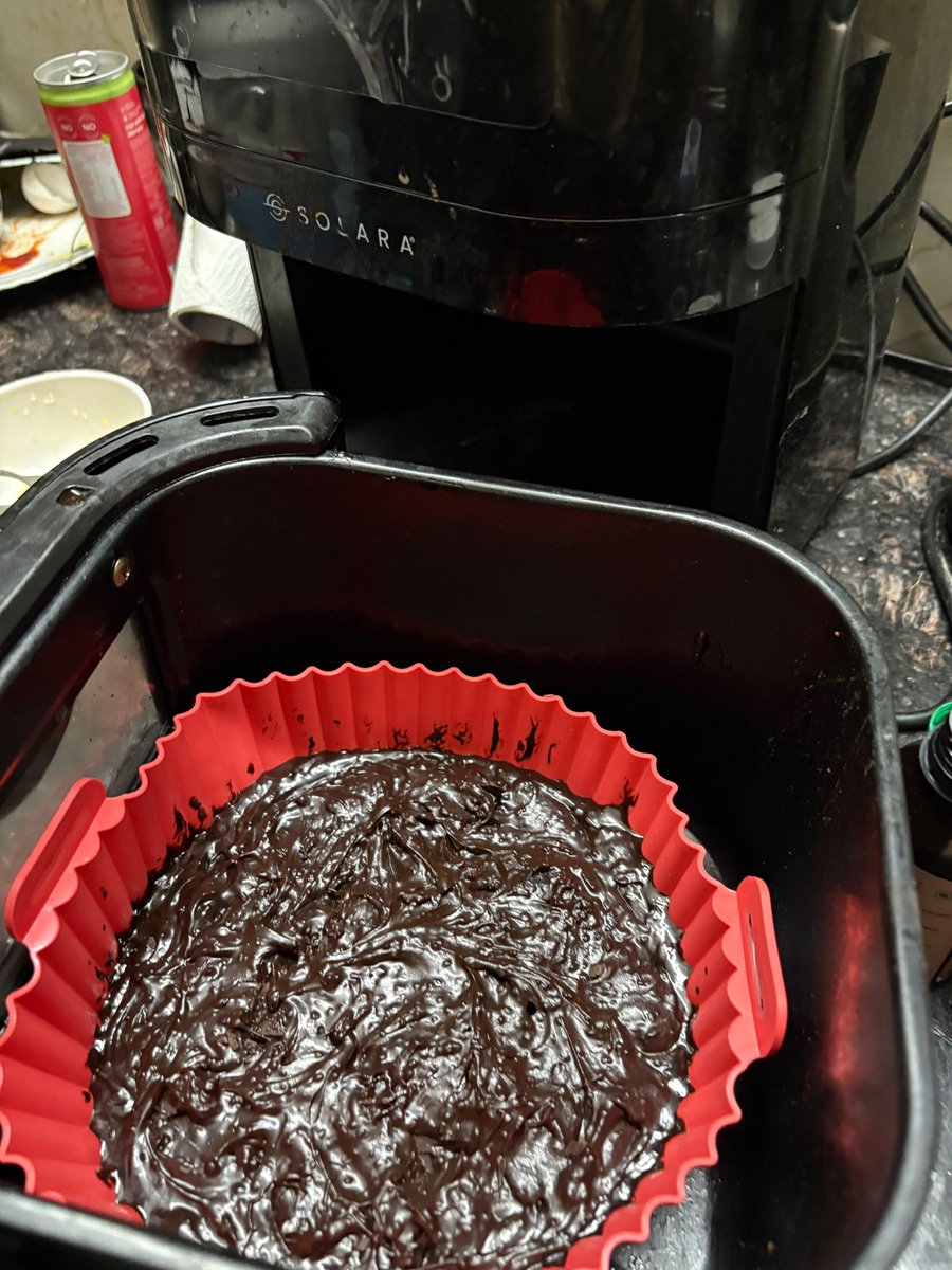 kaavsssss's tweet photo. choco chunks in damn what a beaut #notanad https://t.co/KePc8uQjPc