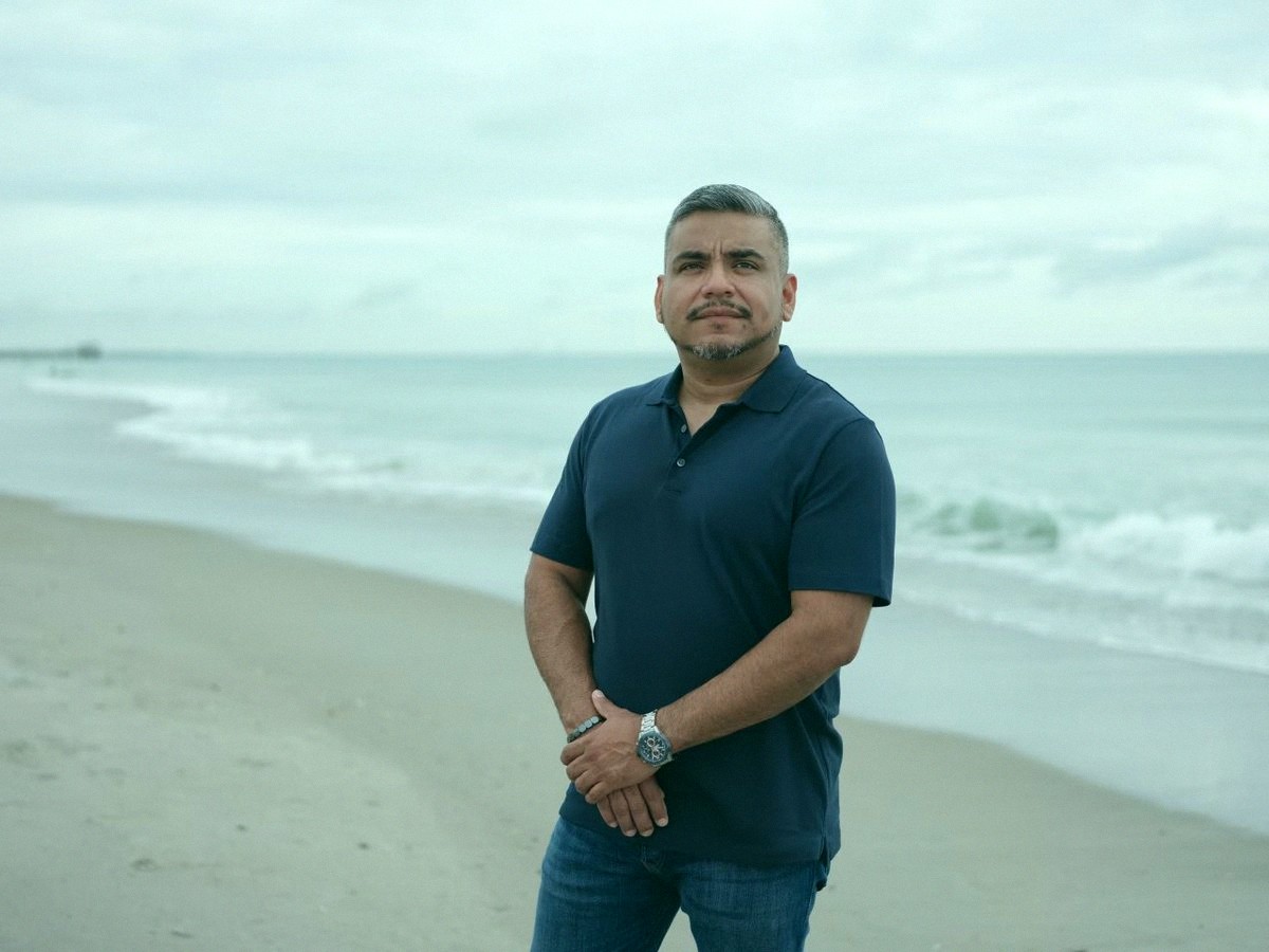 culuchin210's tweet photo. SpaceX employees are about to have their lives completely changed. 

There's J. André Lavoie, a former engineer now fixing up a hotel in Italy. His stake? $28 million at IPO price.

Maryellyn Musselman, a 27-year-old mariner who started in 2022, put 10% of each paycheck int https://t.co/mtB2rj393W