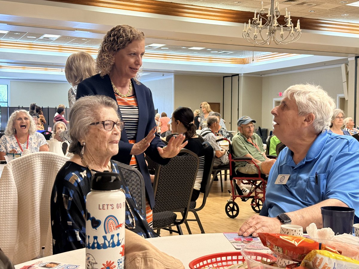 DWStweets's tweet photo. Trump has ripped healthcare from millions, attacked Social Security and raised prices on all of our bills, just to give billionaires tax breaks.

I've been on the front lines to push back, and I'm glad to know that the Wynmoor Democratic Club is with me in this fight. https://t.co/fEnag8RjaG