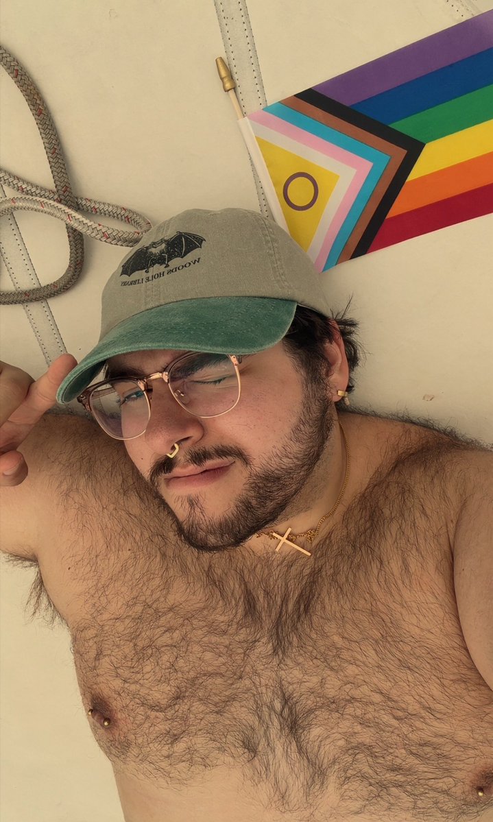 grizzlybara's tweet photo. boat time hehe https://t.co/I3BEdYg5Qd