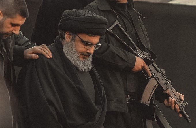 farag_nassar_'s tweet photo. قصفت إيران إسرائيل ردا على استهداف مدينة عربية فأصابت الصدمة والحزن إسرائيل والعرب اللي لسه بيخافوا من إسرائيل.

قالها لكم السيد حسن إسرائيل هذه أوهن من بيت العنكبوت يا أرامل نتنياهو https://t.co/6wAh7eR9zr