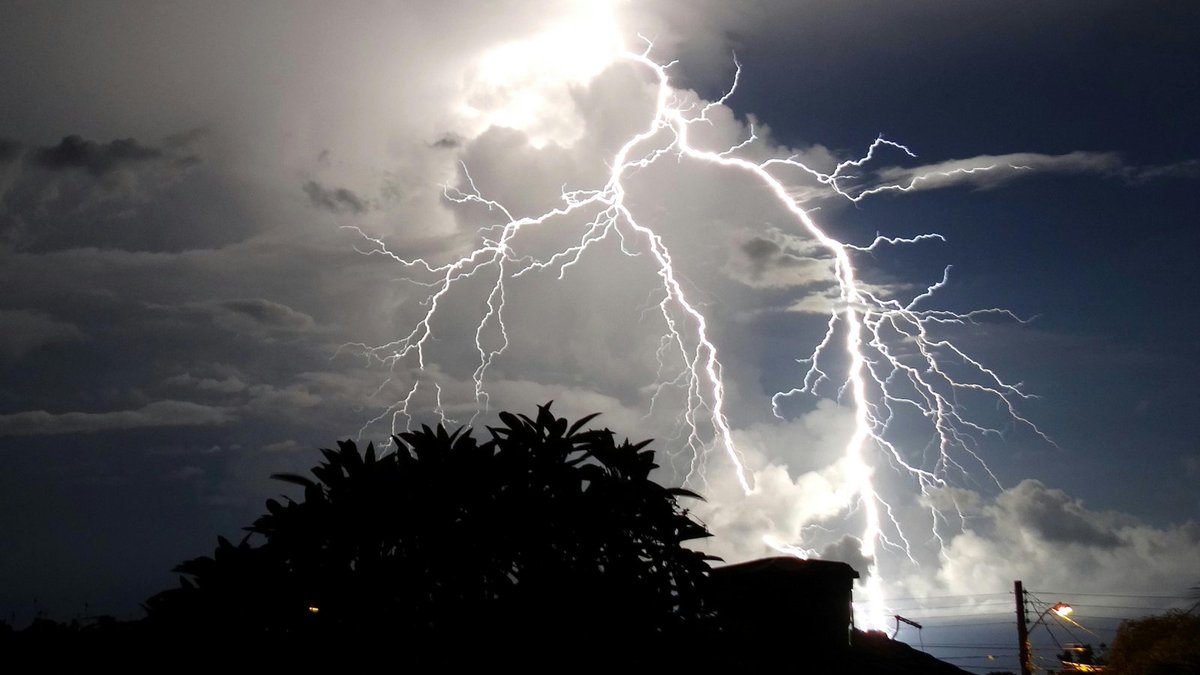 ITLupdates's tweet photo. In 'Insurance Built a Model for the Wrong Kind of Natural Disaster', Siddhartha Jha explains how raditional catastrophe reinsurance architecture is fundamentally misaligned with modern risk.  A must read NatCat piece.

https://t.co/pa7KJckL1E

#NatCat #Insurance #SecondaryPerils https://t.co/VGrEGF0CHo