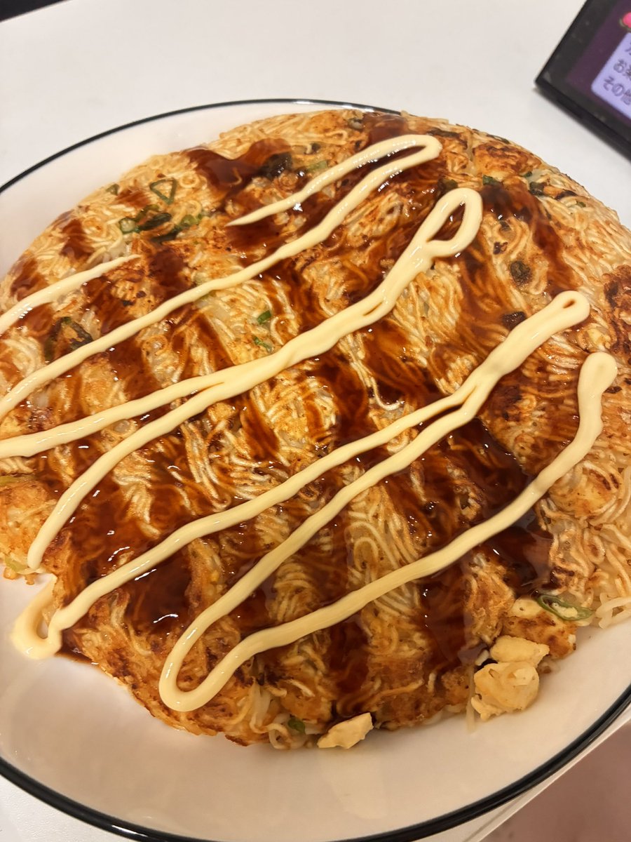 iii_machan's tweet photo. 酔っ払ってChatGPTにレシピ聞いたらアホみたいな量のお好み焼きできた⊂( ᴖ ̫ᴖ )⊃ https://t.co/jUtNDcPZZu