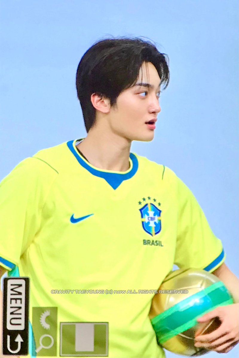 PortalCravity's tweet photo. Tá podendo convocar mais um CBF??? Taeyoung belíssimo com a camisa da nossa seleção 🫡🫡

© nowtaeyoung
#CRAVITY #크래비티 #TAEYOUNG #ReDeFINE #AWAKE @CRAVITY_twt https://t.co/8PiaY9rjca