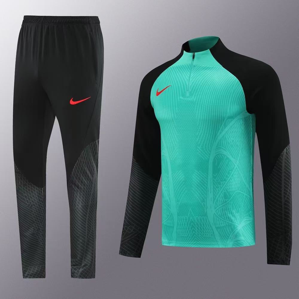 akkitss's tweet photo. Nike and adidas tracksuits 
Size M-2xl
N19,000
Please retweet https://t.co/BOS4BpoLkX