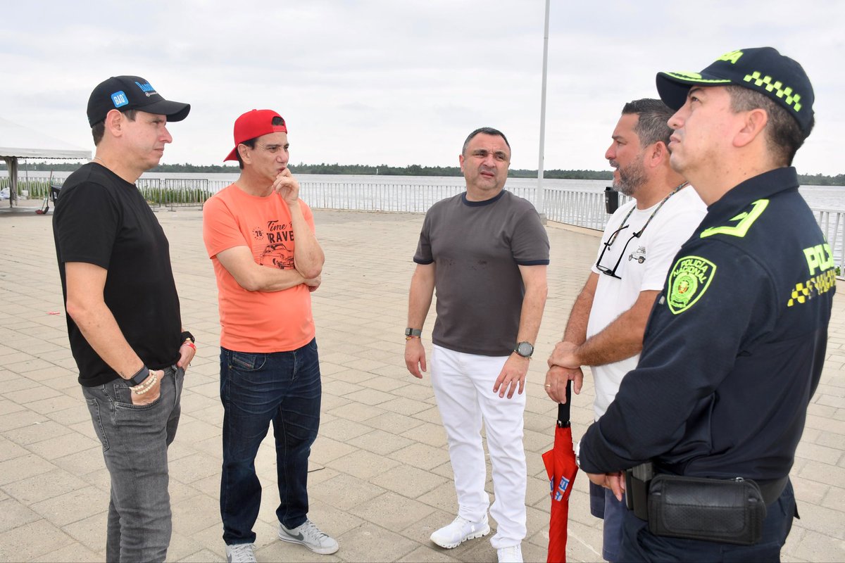 alcaldiabquilla's tweet photo. ¡Todo listo para el Fanfest Juniorista!

Realizamos un recorrido en el Gran Malecón para verificar las medidas logísticas, operativas y de seguridad de este gran encuentro.

Trabajamos articuladamente para garantizar una experiencia segura, organizada y para el disfrute de todos. https://t.co/zBt82k9lTu
