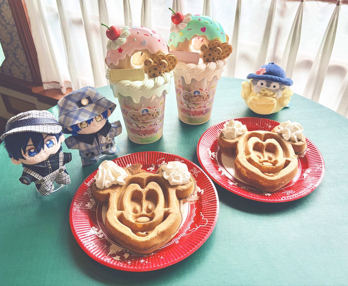 m06a_a's tweet photo. ジュビリーブルーな推しと
パルパルーザも似合う推しと
夢の国へ行ってきました💙💙
久しぶりの夢の国楽しかった✨ https://t.co/ljDNxBs0CG