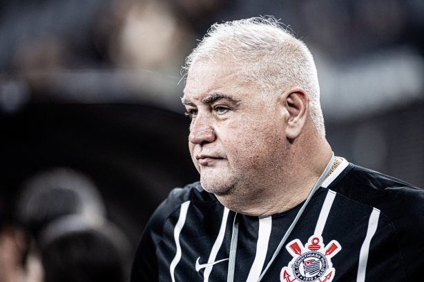Dudu_Olivier's tweet photo. Celular apreendido de Rubão preocupa aliados e parceiros do ex-diretor de futebol do @Corinthians. O GAECO apura a origem dos valores encontrados em sua residência, e a análise do aparelho pode revelar ligações com empresários, advogados e outros envolvidos.

@blogdopaulinho https://t.co/vb7WXCCza1