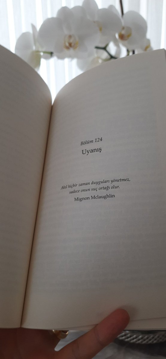 smyyss's tweet photo. @browserpplub Dura Mater ama bu seri bir kitap pia mater ilk seri kesinlikle tavsiye ederim 👍 https://t.co/CWr6xD6sgU