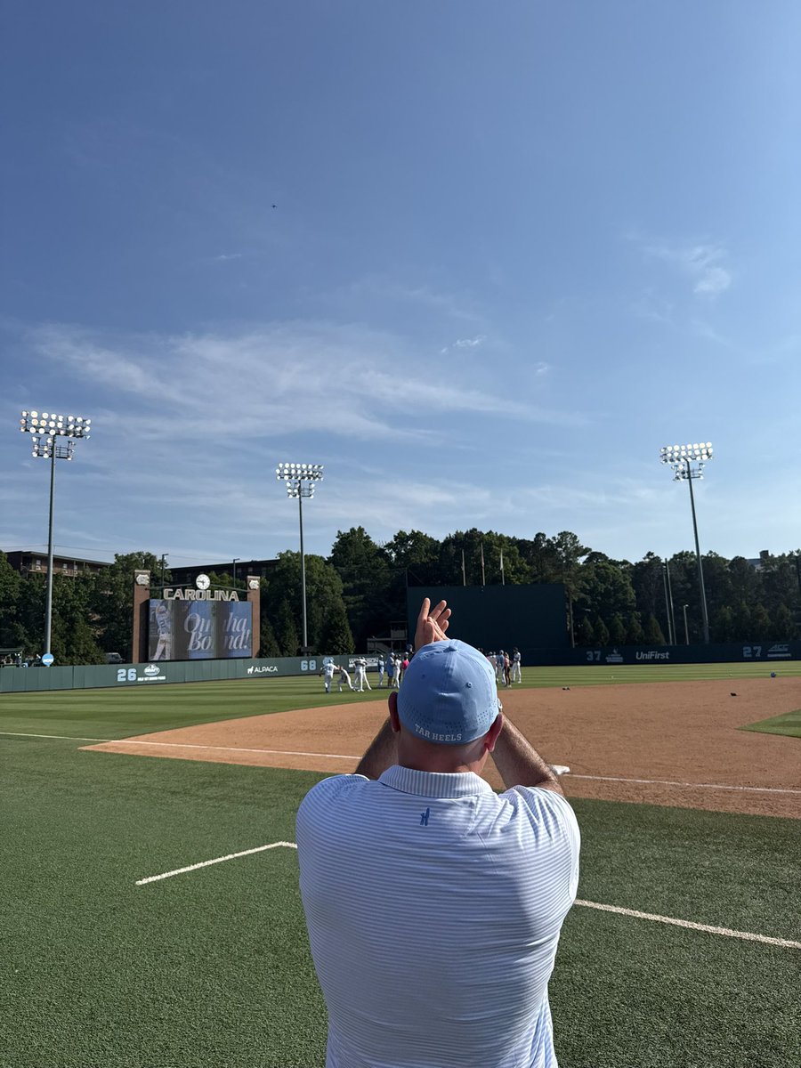 NewmarkUNC's tweet photo. Proud is an understatement! @DiamondHeels are headed back to Omaha!!! #GDTBATH https://t.co/fcusNNEEAd