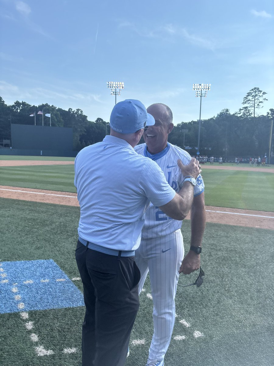 NewmarkUNC's tweet photo. Proud is an understatement! @DiamondHeels are headed back to Omaha!!! #GDTBATH https://t.co/fcusNNEEAd