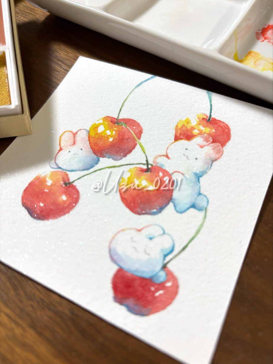 さくらんぼが つやつやで、めちゃくちゃ美味しそうです〜💕