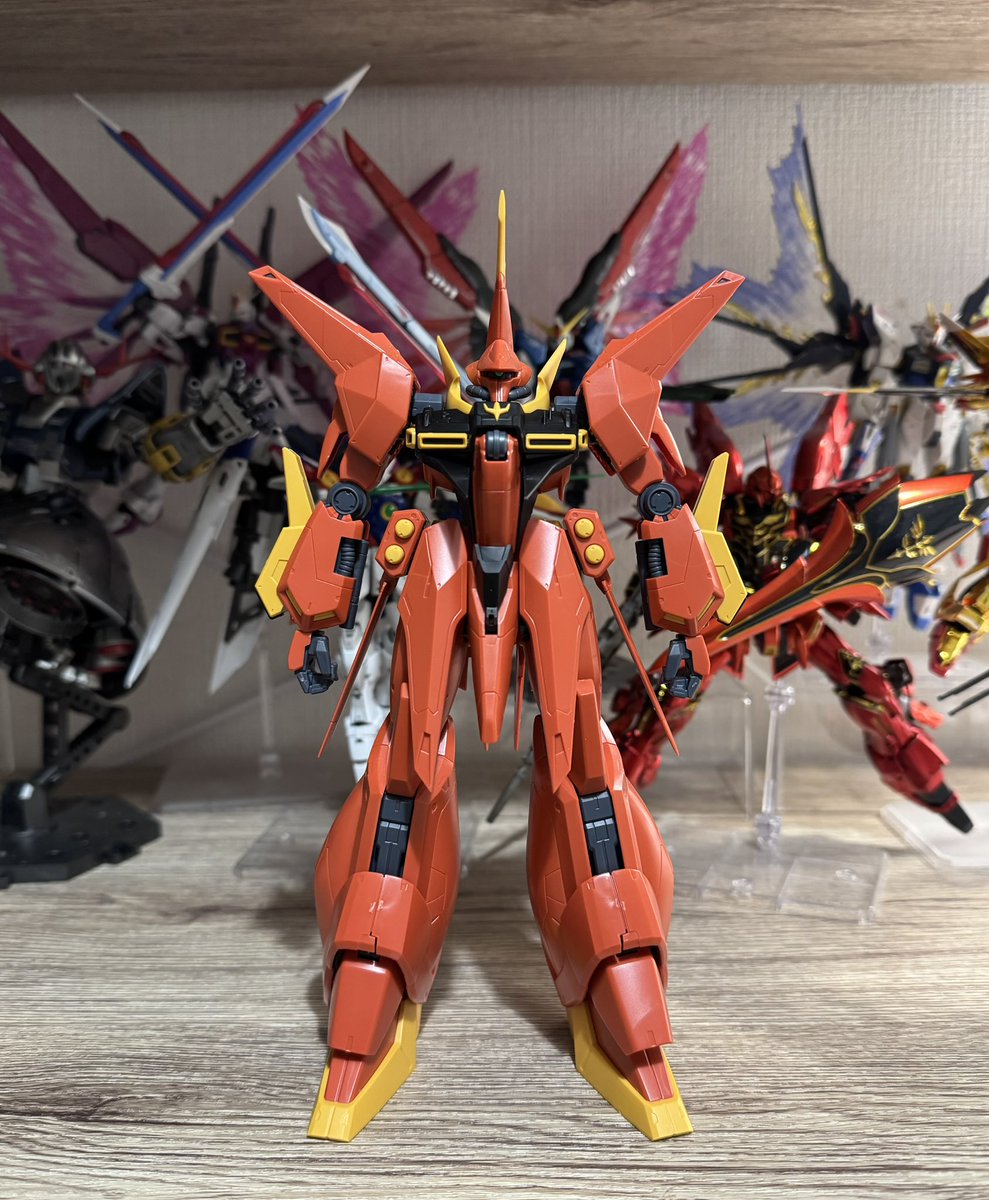 chacha0891's tweet photo. RE バウ 途中経過

本体組めました
あとは背中→武器類→専用シール貼り
をやってく予定です

続きはまた夜にでも😊

#ガンプラ 
#ガンプラ好きと繋がりたい https://t.co/iION4Obe6A