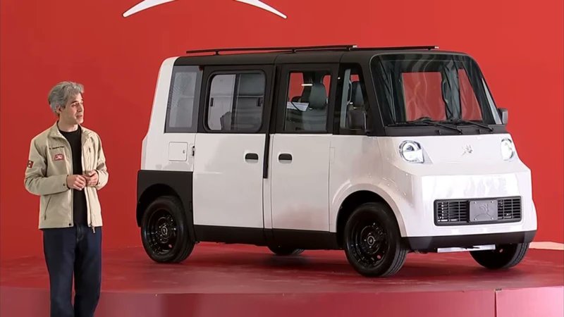NEWCARinjapan's tweet photo. Oliniaが発表

メキシコ:137万円(予定)
BEV
来年夏に納車開始予定
プエブラ州で生産予定
メキシコの複数の公的機関が開発
家庭のコンセントで充電可能
乗車定員6名
福祉車両
パワーウィンドウ
グラブハンドル
最高時速50km
最長航続125km
14.7kWhバッテリー https://t.co/ilSVfqHCvK