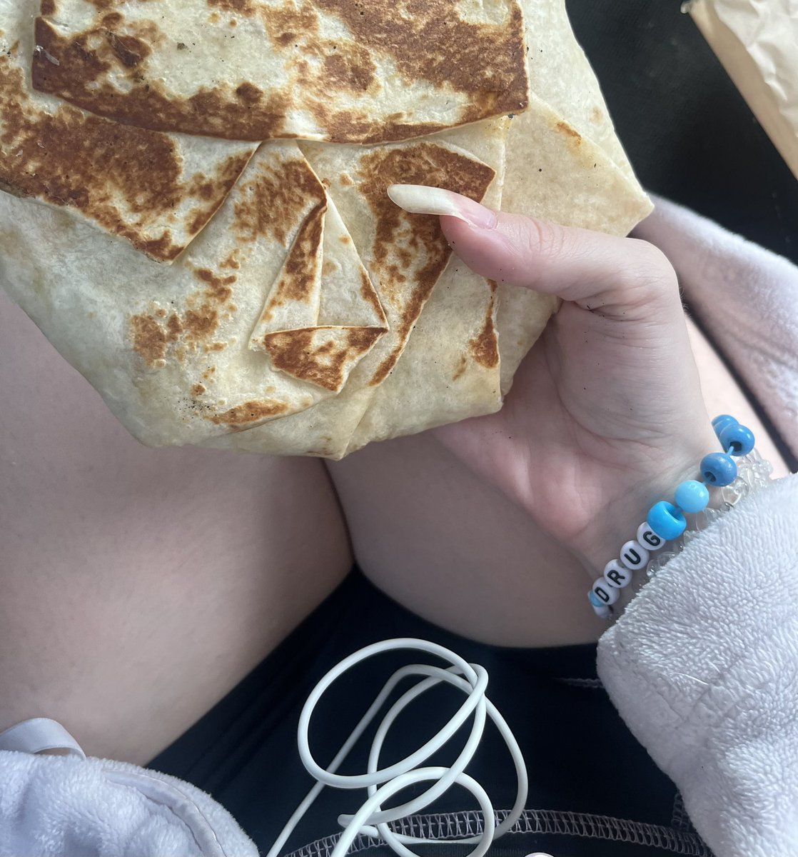 Eee_oua's tweet photo. Add my snap eee_hho or fm me I live verify🧖🏻‍♀️🤍#buyingcontent #sellingcontent #nsfw #nsfwacc #pawg #whitegirl #seller #joi #gfe #anal #buying_content #nsfwtwt #nsfw https://t.co/WLRtZtDGkx