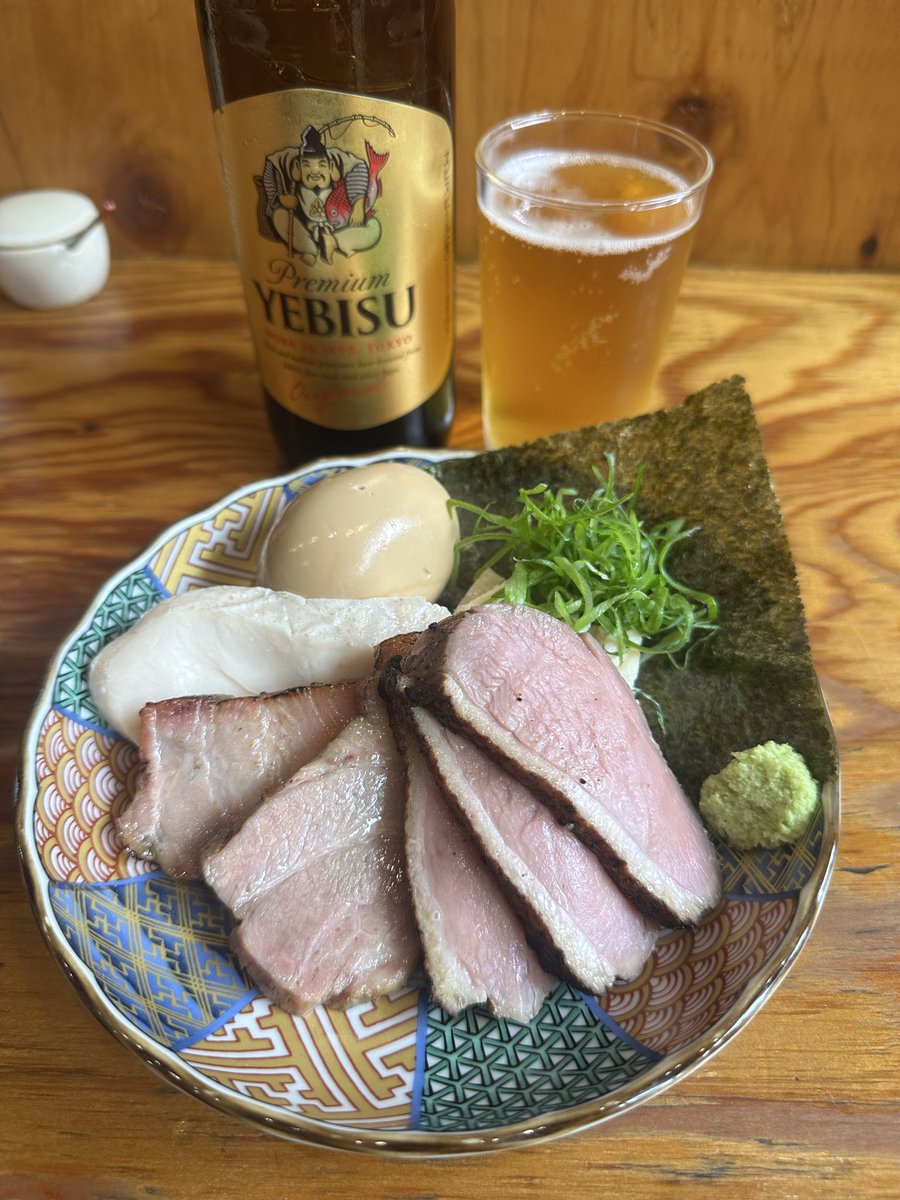 ma555crazy's tweet photo. 麺や晴心@落合

✔︎手揉み中華そば醤油
おつまみセット&amp;鴨ロース3枚&amp;エビス🍺

美味しかった🤗
おつまみセットも最高ー

ごちそうさまです🙏

#麺や晴心
 #落合 https://t.co/ujYxqCW9nH