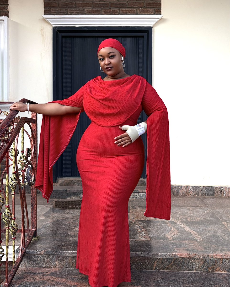 Maryamisd's tweet photo. Thank you all for the birthday wishes and gifts🫶🏽 

please make sure you buy what I’m selling oooo !!!! 

WhatsApp 09023725676 to order your perfumes. The sales will be ending on June 14th‼️

 Please don’t come and toast me abeg🤣💀😭 https://t.co/rZYvIVyciN