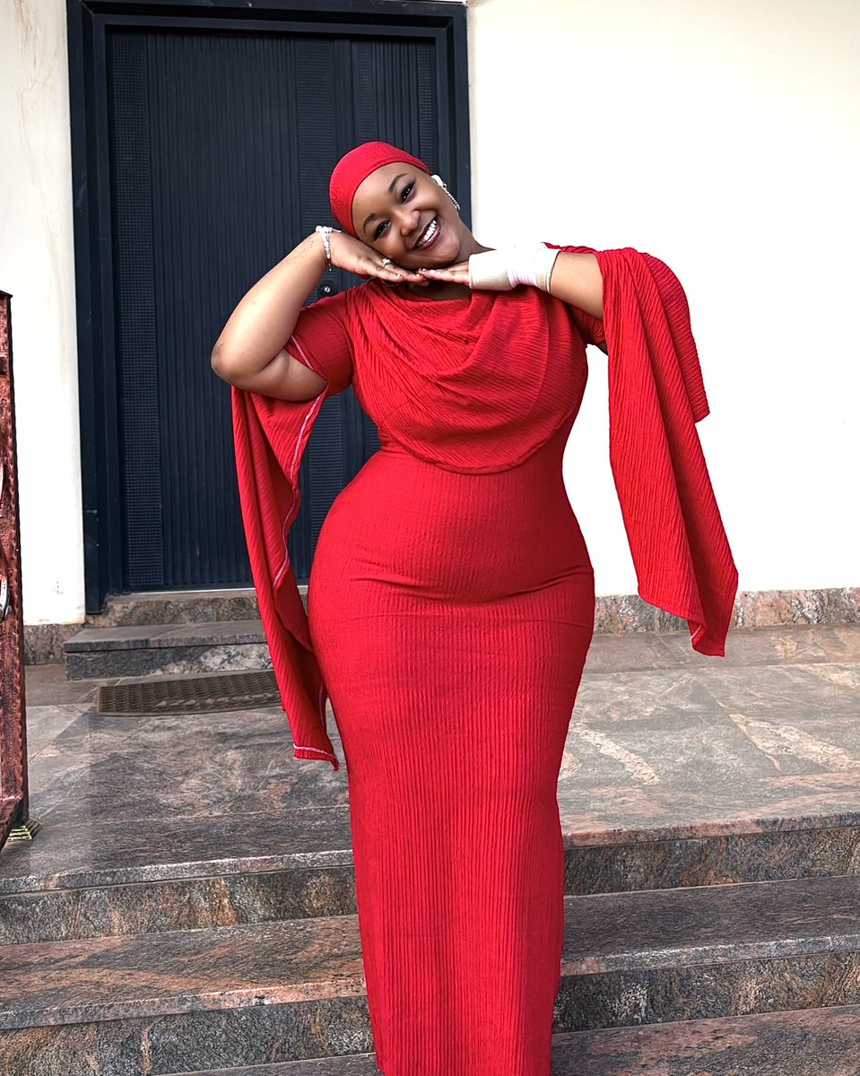 Maryamisd's tweet photo. Thank you all for the birthday wishes and gifts🫶🏽 

please make sure you buy what I’m selling oooo !!!! 

WhatsApp 09023725676 to order your perfumes. The sales will be ending on June 14th‼️

 Please don’t come and toast me abeg🤣💀😭 https://t.co/rZYvIVyciN