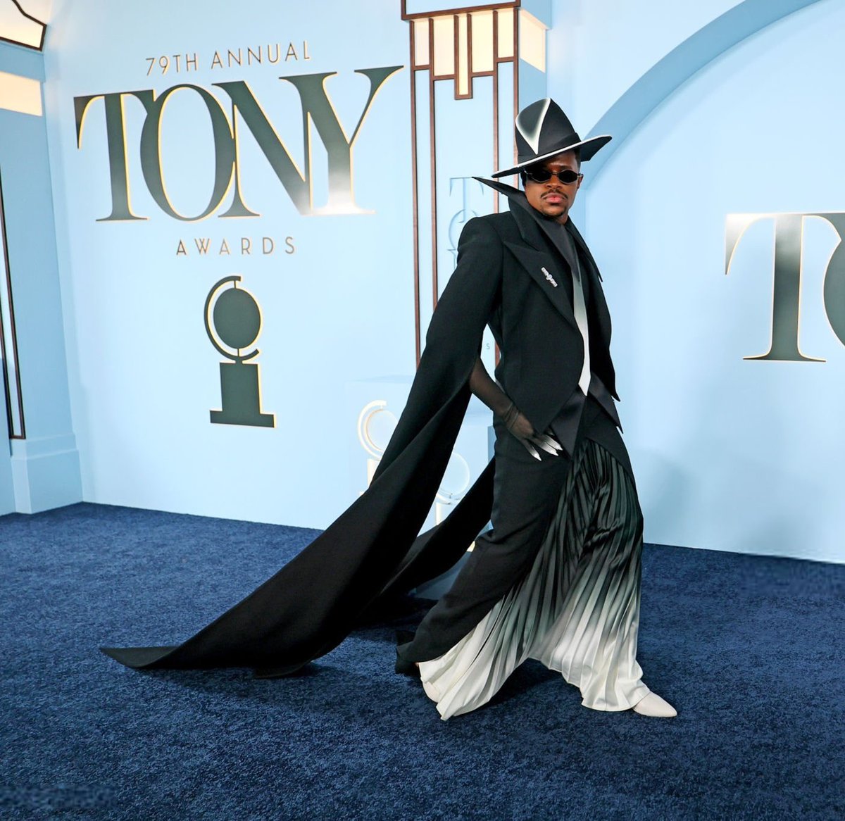 JarelTheArtist's tweet photo. Jeremy Pope is exactly who he thinks he is!!! #TONYs https://t.co/C0TQIwIiHd