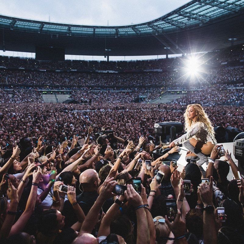 oncehive's tweet photo. Se eu for citar artistas q foram às turnês da Beyoncé para buscar referências e reproduzir elementos na tentativa de melhorar suas apresentações, e conseguiram, os stans vão enlouquecer. https://t.co/UkkobAOHpT