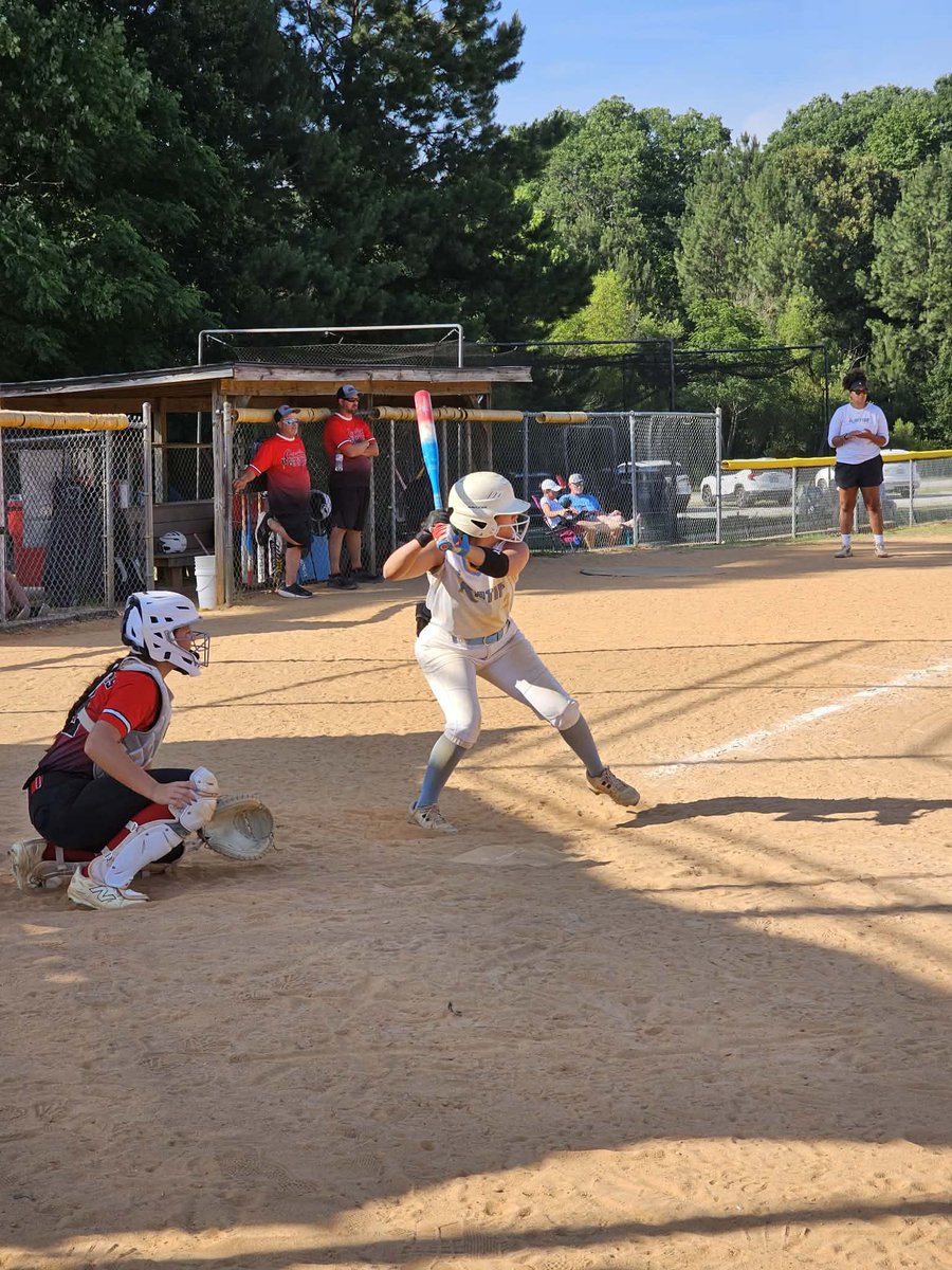 l57699_lexi's tweet photo. Riptide had their 1st tournament of the season yesterday. It felt so good to be back with my team. We played hard and battled it out. #SBRRetweets #LvlUpSportsX #ExtraInningSB #Softball_Home @RiptideSftBall https://t.co/sWWSamwIvw