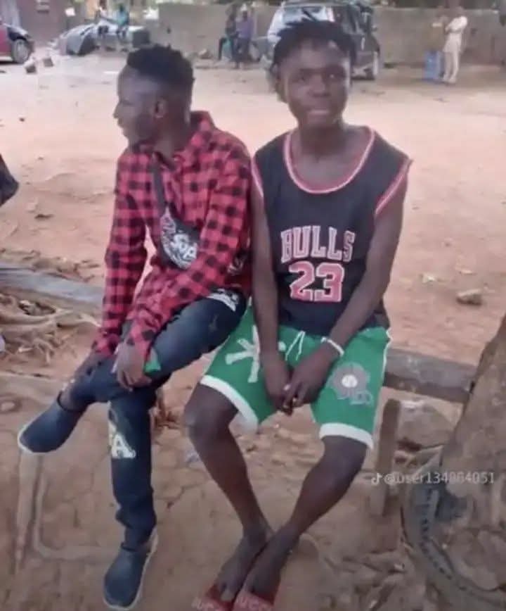 Mr_Md33_'s tweet photo. This boy from Nigeria signed a big deal with Brighten. I swear, when it's your time, nothing can stop you. Watched a little documentary about him &amp; his family. See what God has done now ❤️❤️ https://t.co/n9n14WzEB8