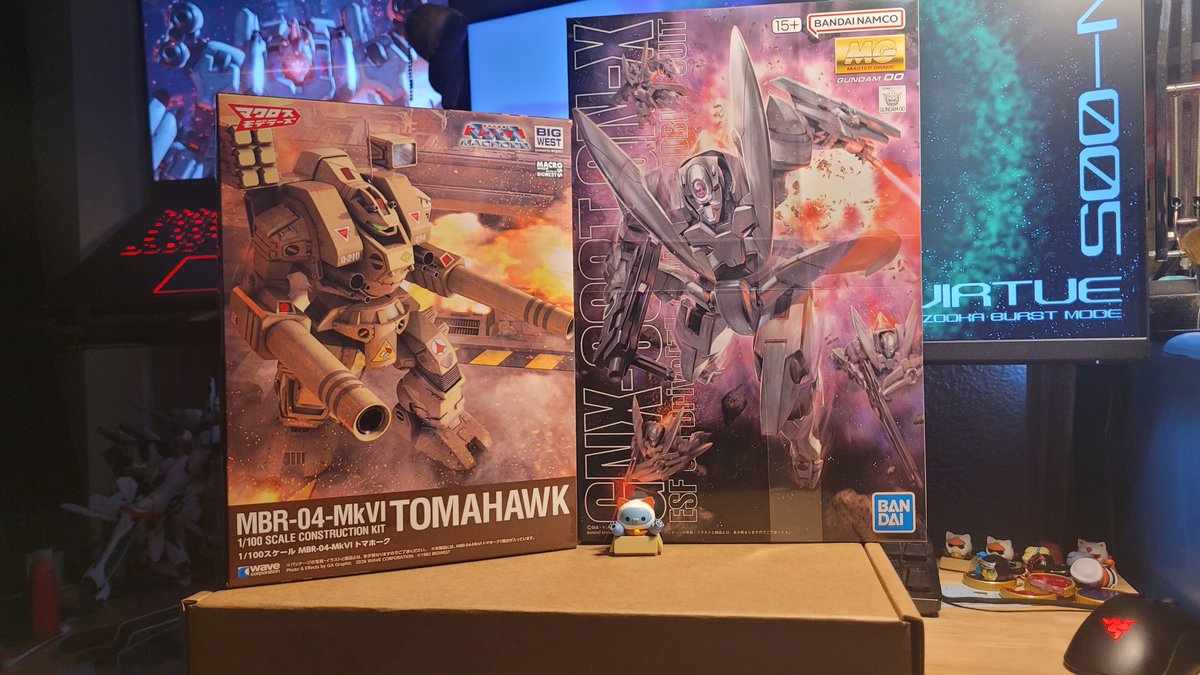 Irex_models's tweet photo. Also got some other things, brown box is the 3rd party Serpent Custom https://t.co/1EFuK4RZeX