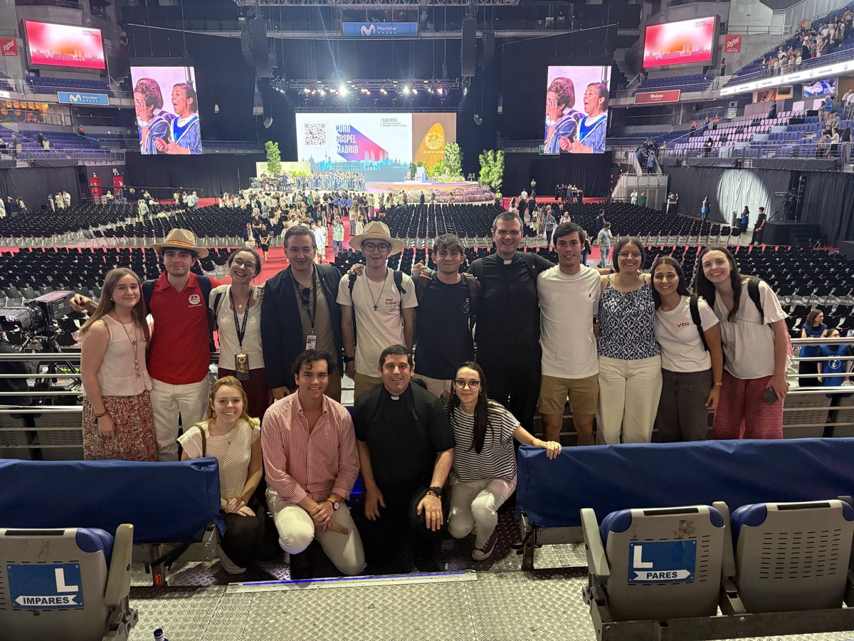 uclm_inter's tweet photo. La @uclm_es ha participado en el encuentro #TejerRedes con el @Pontifex_es Papa León XIV, junto a representantes de la cultura, educación, empresa y el deporte.
Promover la búsqueda de la verdad,
formar personas comprometidas con el bien común y construir espacios de diálogo. https://t.co/KMgKfTi1dV