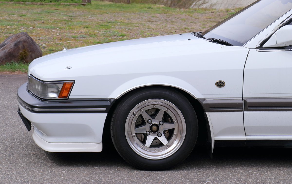 moco509's tweet photo. ロンシャン×R32 タイプMキャリパー 
ギチギチに詰まってるのがいい👍 リアの方がローター大きいので何も見えない😅
ただ、リムの深さが犠牲に… https://t.co/MJig0WIwl5