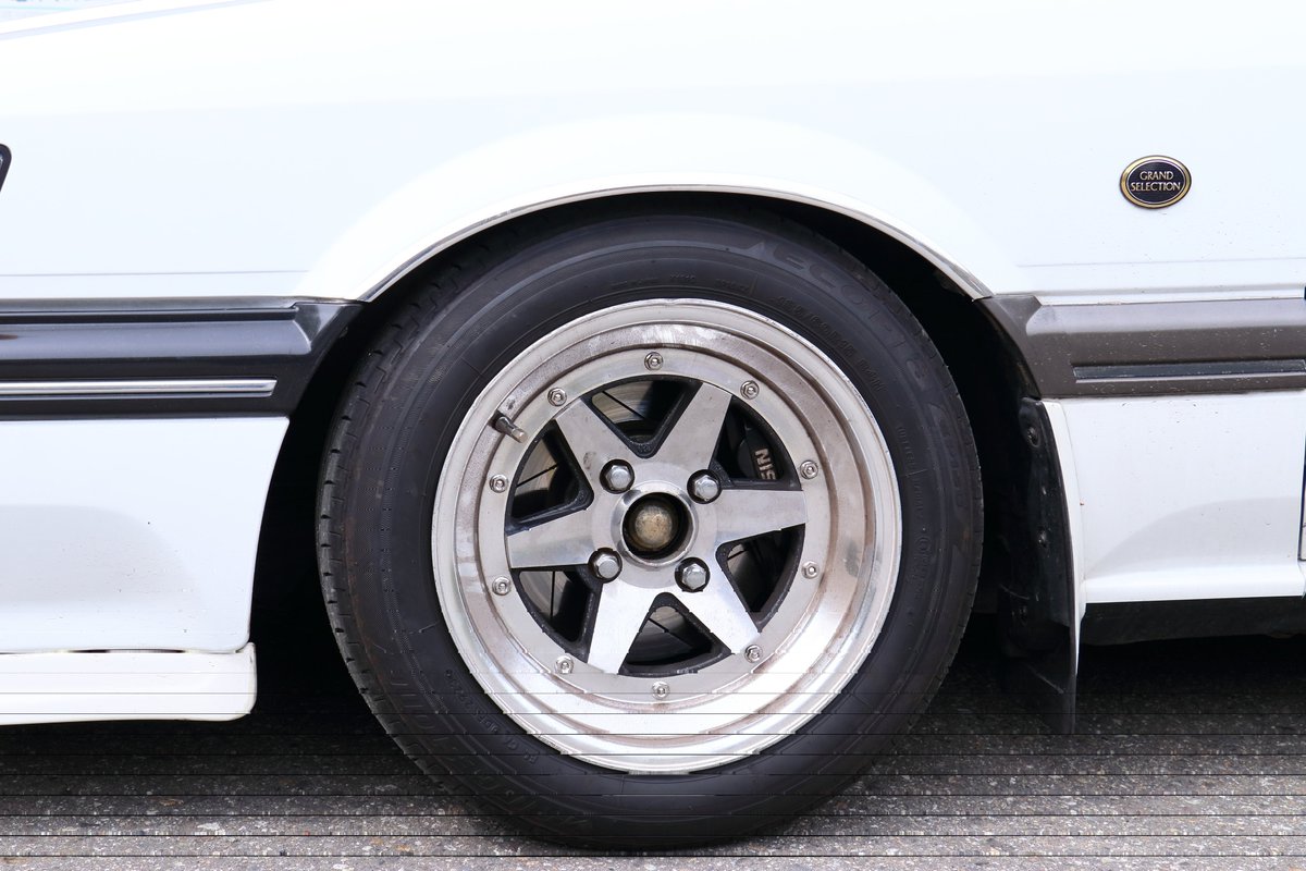 moco509's tweet photo. ロンシャン×R32 タイプMキャリパー 
ギチギチに詰まってるのがいい👍 リアの方がローター大きいので何も見えない😅
ただ、リムの深さが犠牲に… https://t.co/MJig0WIwl5
