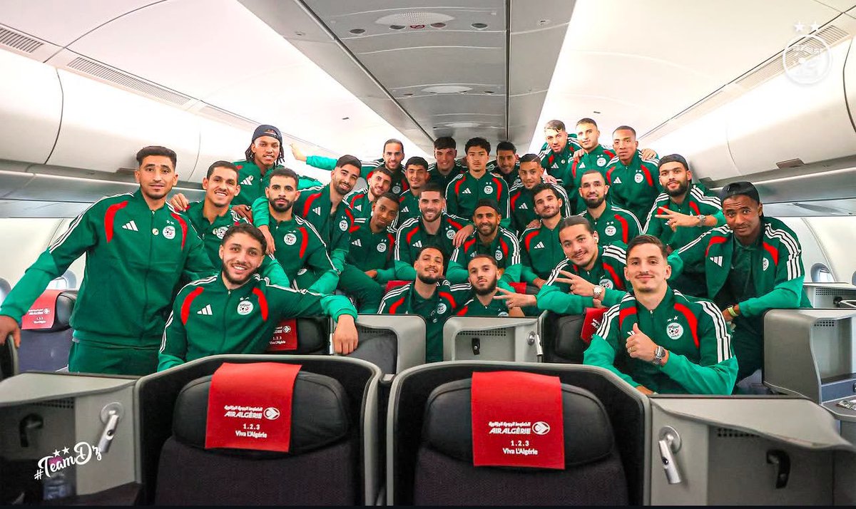 bt3's tweet photo. محاربين الصحراء في طريقهم إلى كأس العالم.

كل التوفيق لمنتخب الجزائر في المونديال 💚🇩🇿 https://t.co/qtgfWpOaf0