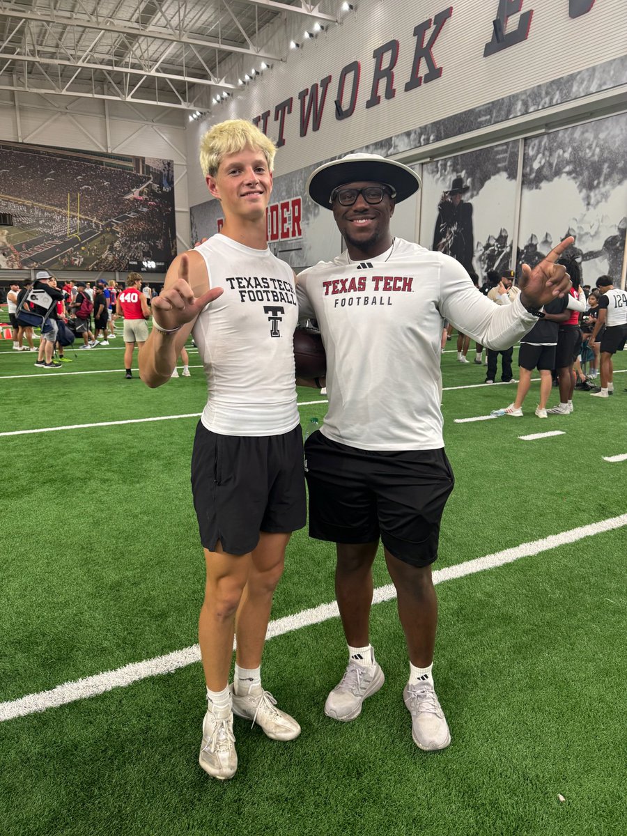 BrooksDavis09's tweet photo. I had an amazing time today at the Texas Tech football camp. Thank you to @Coach_Leftwich and @lindseyscottjr for the great coaching today. #wreckem
@JoeyMcGuireTTU @CoachLaymance @ThatsGrimm @ChrisLangfordTX https://t.co/OAbSTZN4YD