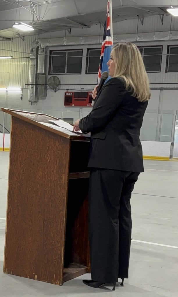 LisaThompsonPC's tweet photo. Did you know the first Sunday in June marks Canadian Armed Forces Day and celebrates the contributions of Canadian military personnel, past and present - and the 47th Review of the #PortElgin Griffin Squadron #340 was a perfect program to recognize this important day.
Captain Jackie Book served as the Reviewing Officer #340. Jackie is recognized by the Canadian Warplane Heritage Museum in a Permanent exhibit as one of Canada's leading Women in Combat for her time in Afghanistan.