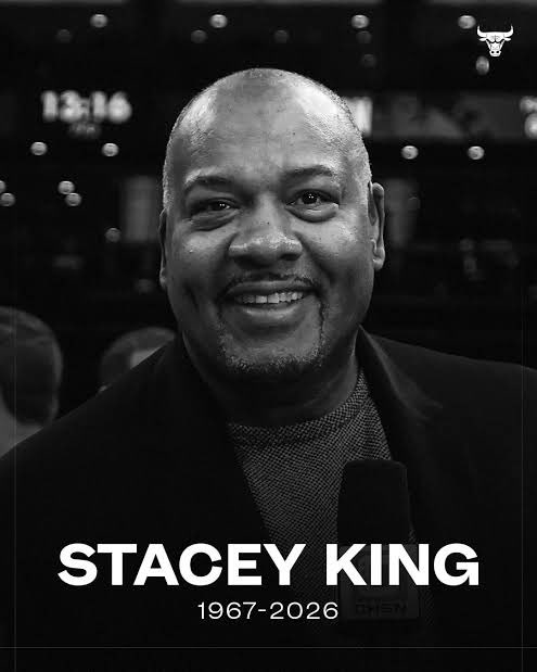 TheOutletForum's tweet photo. RIP Stacey King who passed away at 59 years old 🙏 

King was a three-time NBA champion with the Chicago Bulls across eight NBA seasons after being the No. 6 pick in the 1989 draft, and a beloved broadcaster for the team in his post-playing career 

Thoughts and prayers with King https://t.co/uQ374myZ5c