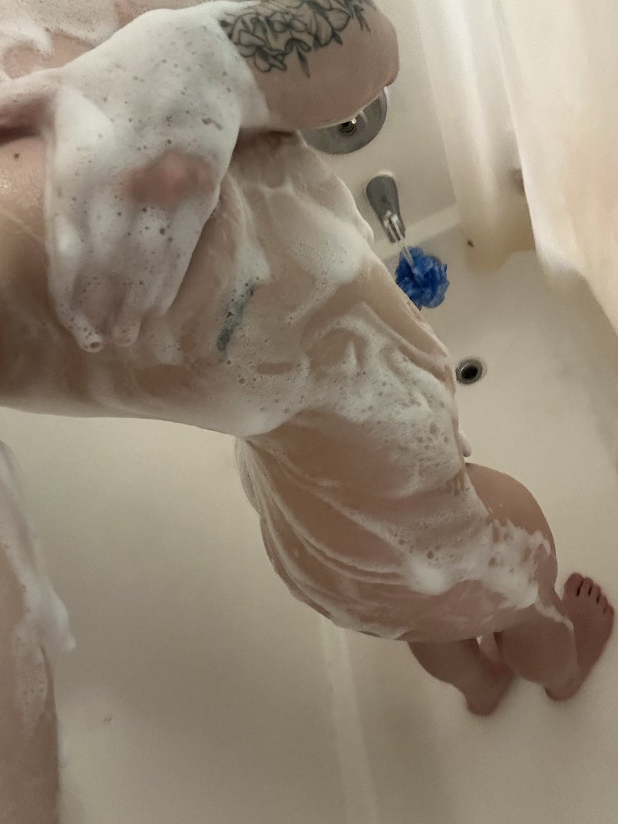 Csweetjade's tweet photo. 🫧🫧#soapy #shower pov #hot https://t.co/X3MSh2lccn