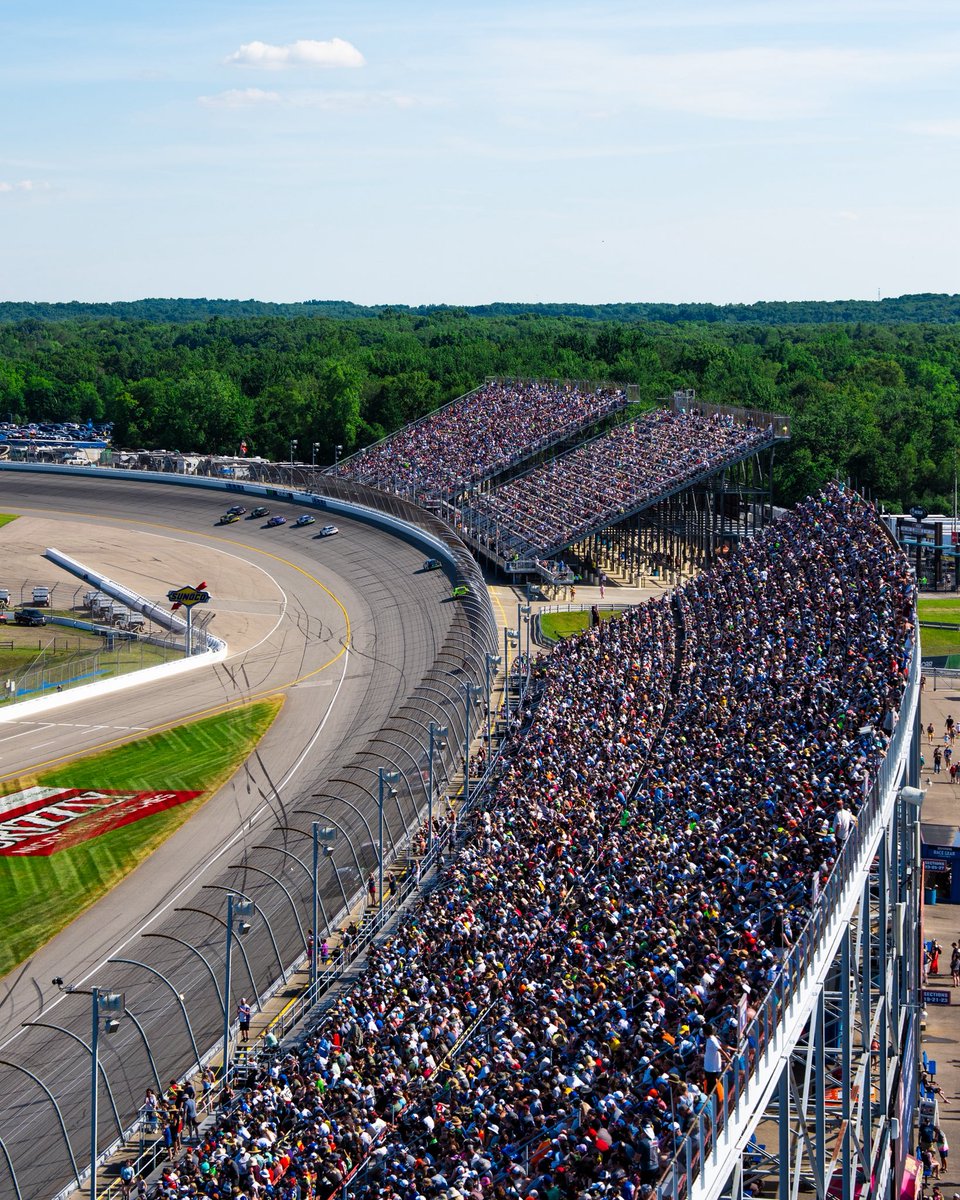 MISpeedway's tweet photo. Afternoons in the Irish Hills 🍀 https://t.co/pkHBiQ13m7