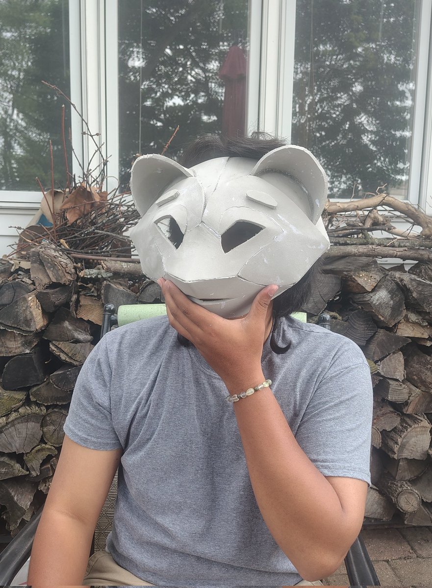 beanturong's tweet photo. @JBird8162 and I making our masks for the first time 🔥🔥🔥🗣 https://t.co/OFxQLIywwZ