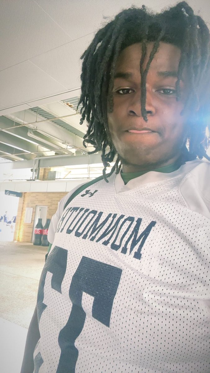 TayvonM62's tweet photo. Thank you @MUHawksFB for having a great camp going out and compete getting the reps I need to be 1% better one step at a time @CoachJeffGallo @CoachCole94 @MUHawksFB @CoachAnthony22 @WestsideFoldbl @AlTariqShabazz1 https://t.co/mSpHmiGbo1