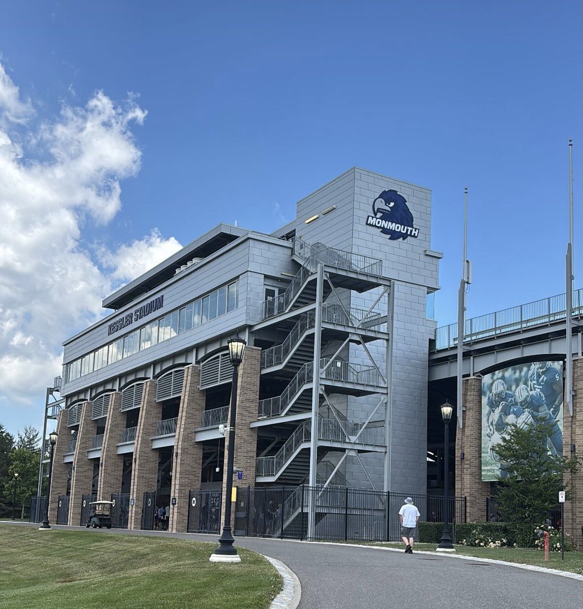TayvonM62's tweet photo. Thank you @MUHawksFB for having a great camp going out and compete getting the reps I need to be 1% better one step at a time @CoachJeffGallo @CoachCole94 @MUHawksFB @CoachAnthony22 @WestsideFoldbl @AlTariqShabazz1 https://t.co/mSpHmiGbo1