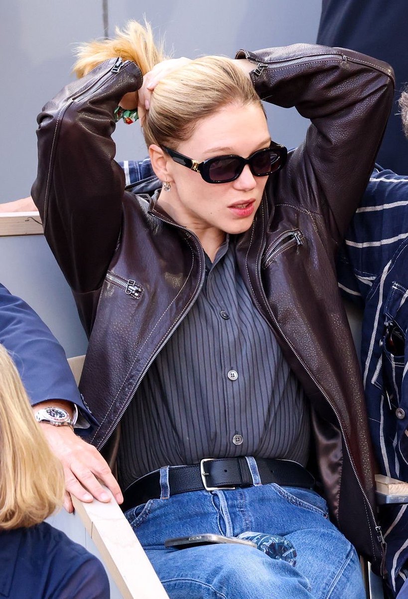 badpostseydoux's tweet photo. imagine casually looking this good https://t.co/PhEadNE27S