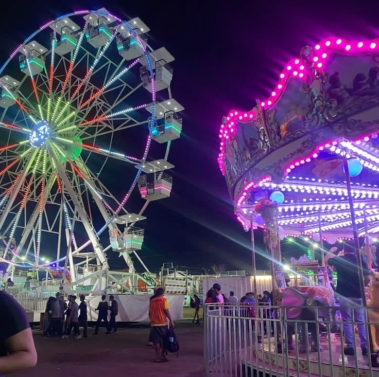 Vamp7FATE's tweet photo. Dinamica‼️

Niki te lleva a un parque de atracciones pero te propone un reto, si subes a una montaña rusa y empiezas a gritar tu pagas todo lo que el quiera, según tu % de batería ¿aceptas?🤝🏻

1–25%Si
26–50%No
51–75%No
76–100%Si

#FATE_BROUGHT_US_7
 #SEVEN_IS_THE_PROMISE https://t.co/pwOBDVHA4e