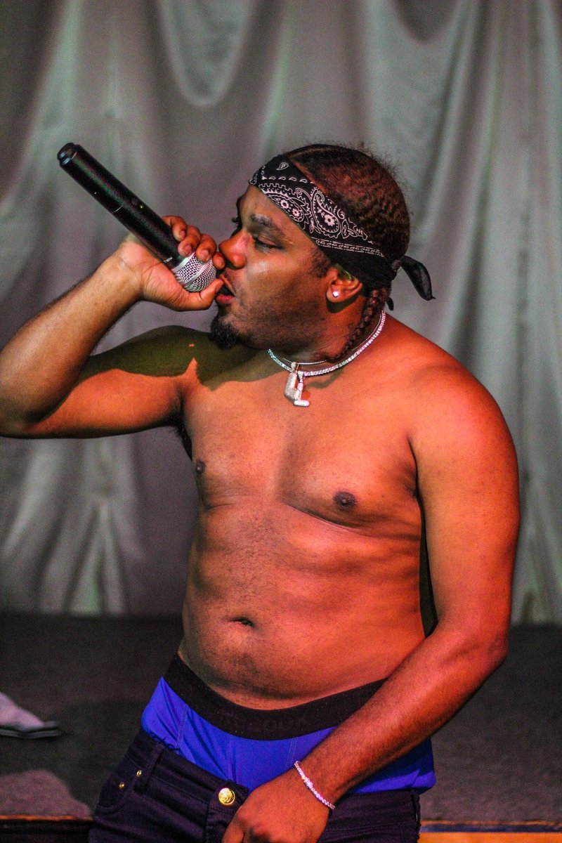 LondonLorin's tweet photo. 6lood, sweat &amp; tears 🦅💙🫶🏽🎤 been put in work for years, 🆕 album 💿 otw ima show y’all how to make cover art with no 🤖 robots 🗣️ stay with me now! 🤧 #LIV🦅 #trendingtopic #explorepage #foryourpage #singer #rapper #unsignedartist #foryou https://t.co/9NbciWYotI