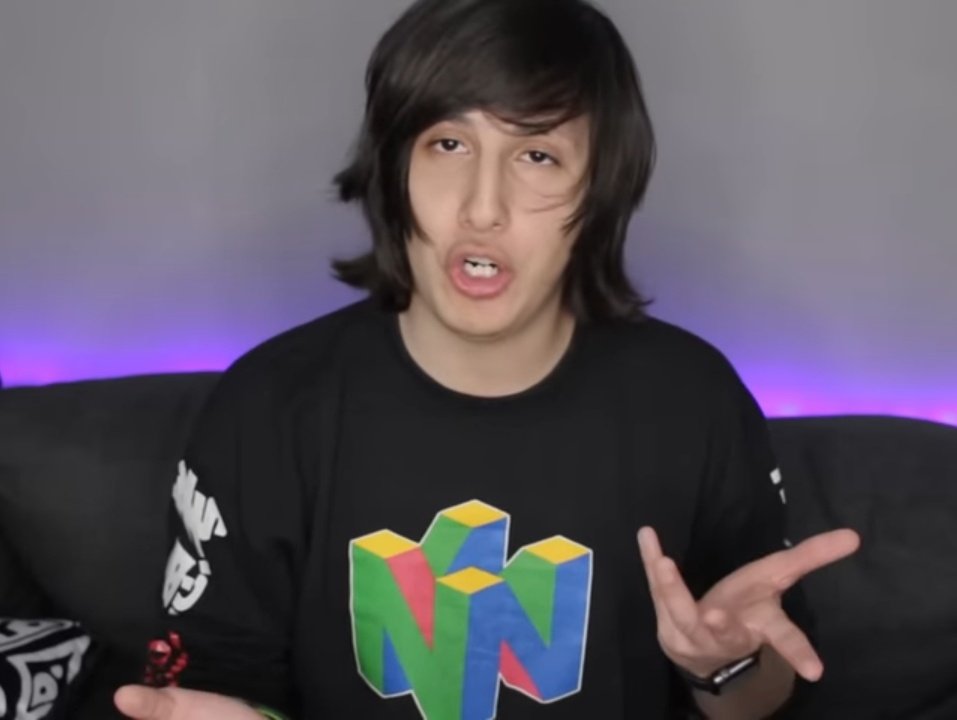 AraneidC's tweet photo. @PepinoEjecutivo @Twisted_Break Es algo que también se puede aplicar cuando la gente erradamente separan los términos cómic y manga como si fueran distintos, sin saber que significan lo mismo pero en idiomas diferentes.
En idioma HotDog y en idioma Nintendo y traducidos al español ambos significan historieta. https://t.co/K9wS04vVKu