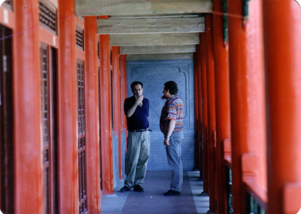janusfilms's tweet photo. Bernardo Bertolucci on the set of THE LAST EMPEROR. https://t.co/vWnhV17H1P